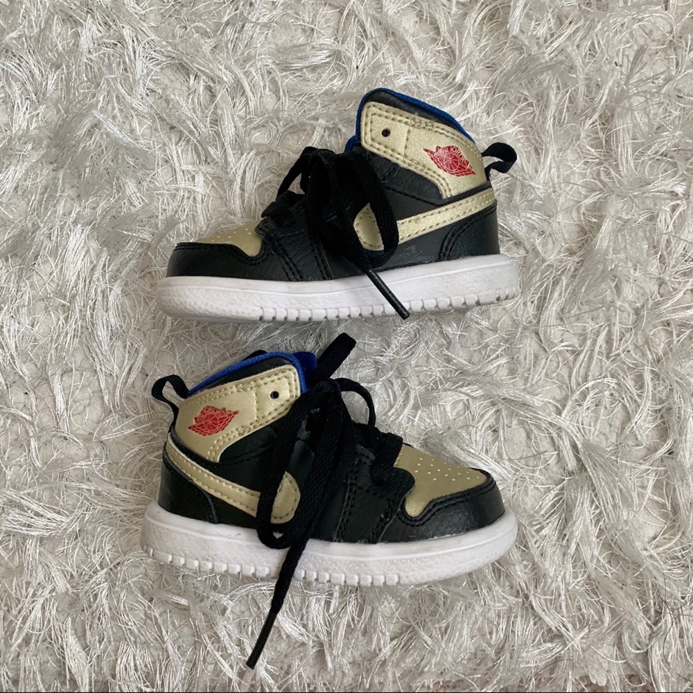 NIKE | Jordan 1 Mid Flex